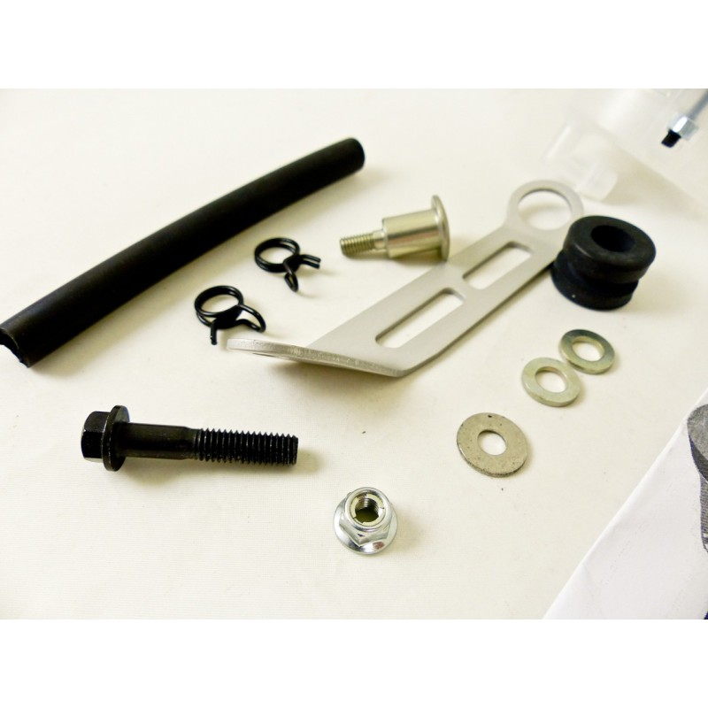 deposito de liquido de freno 45 cc con kit de montaje brembo 110a26385
