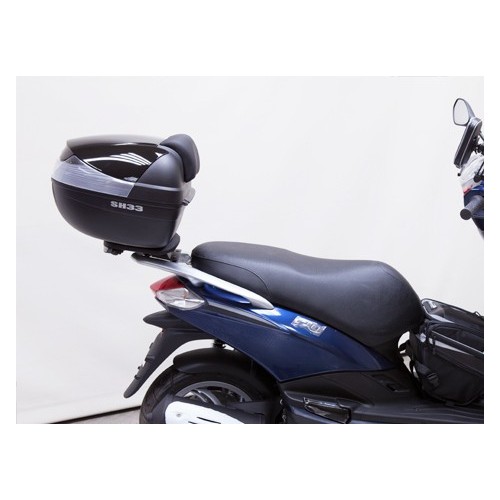 fijacion superior shad para maleta moto piaggio fly 125i v0fl13st