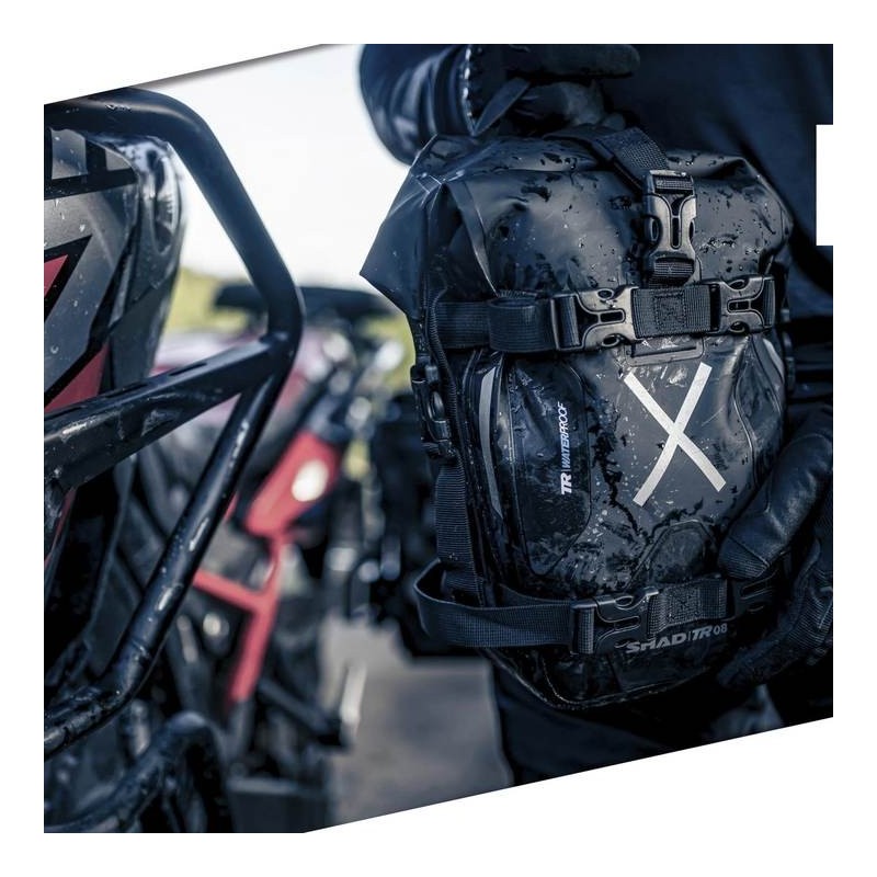 bolsa multiuso shad tr08 impermeable 8 litros x0tr08