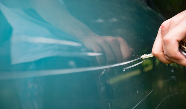 La Justicia sentencia que aplicar cinco franquicias por un sólo siniestro de vandalismo es ilegal